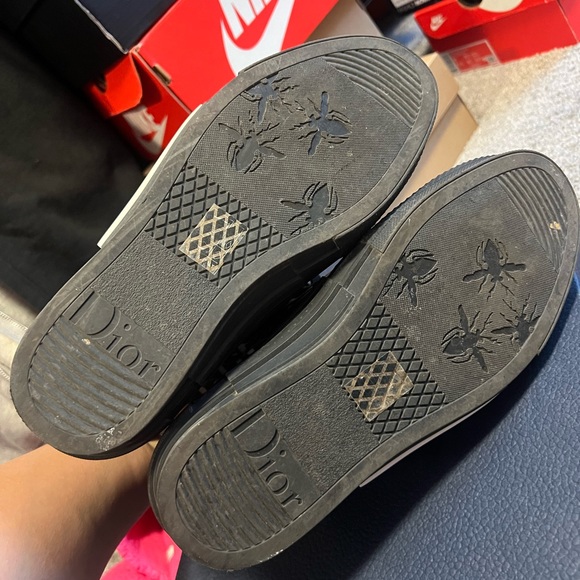 DIOR B23 HIGH-TOP SNEAKER (Authentic) - Picture 8 of 9